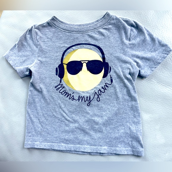 5/$20💥3T 😎 'Mom's My Jam' Groovin Music Headphones Tee, Emoji, Heathered Gray - Picture 3 of 5